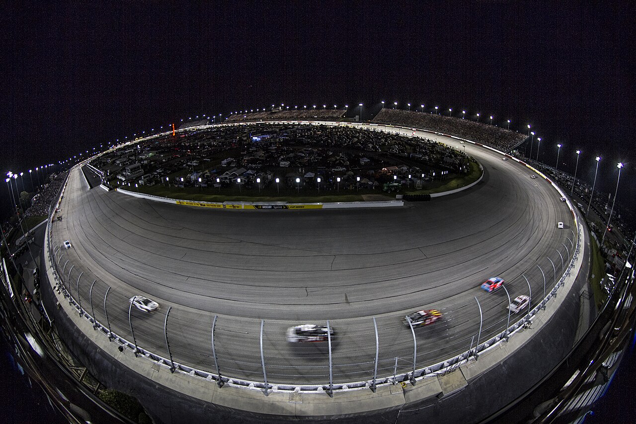 Darlington Raceway — Cars race through the egg shaped track at Darlington Raceway during the Bojangles' Southern 500, Sept. 6, 2015. Thirty Army Reserve Soldiers