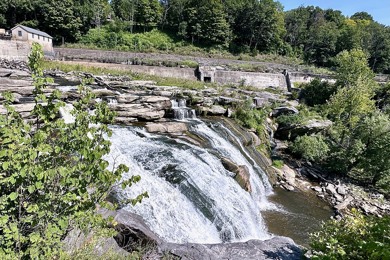 Housatonic River — The Great Falls of the Housatonic River near Falls Village, Connecticut. Seen from the Appalachian Trail viewing area.
